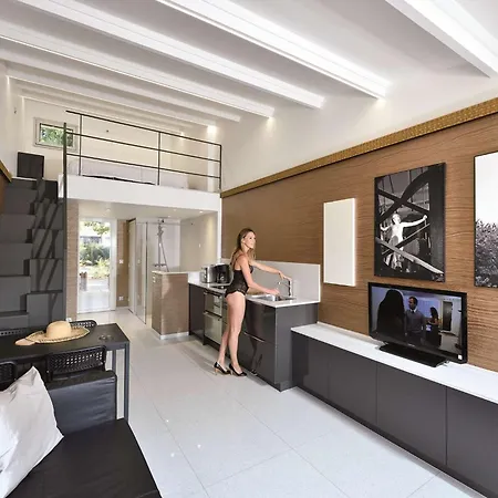 Luxe - 4 Personnes Moneypenny - Héliovillage Hv 107 - *